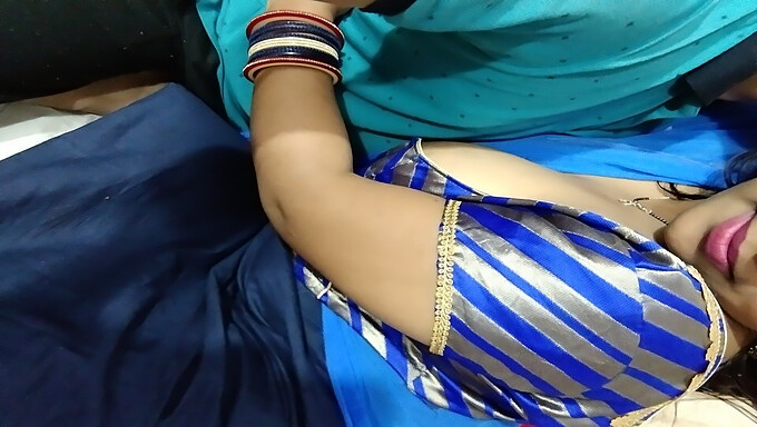 Istri India Menikmati Orgasme Dengan Pacarnya Dalam Video Buatan Sendiri