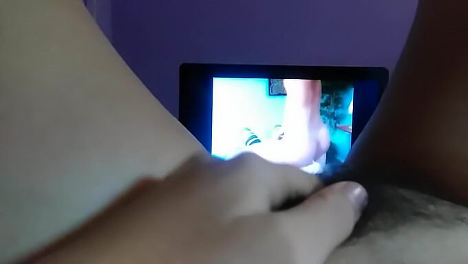 Podívejte Se Na Dívku, Jak Si Užívá V Tomto Pov Videu