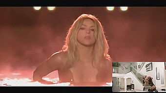 Shakira แล...